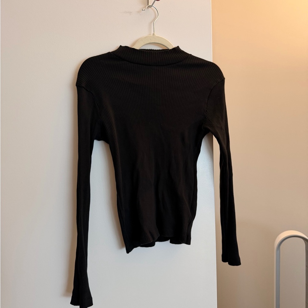 Uniqlo Black Long Sleeve Ribbed Top